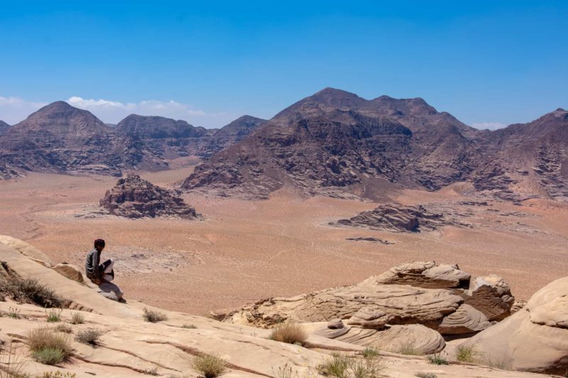 Vue sur l'arabie saoudite depuis Wadi Rum