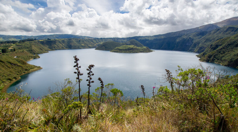 la lagune de Cuicocha en Equateur
