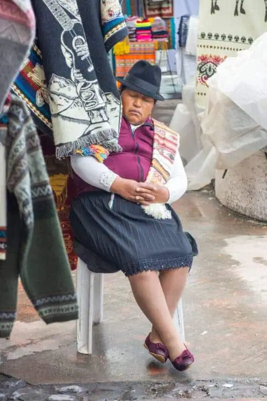 petit repos au marché d'otovalo