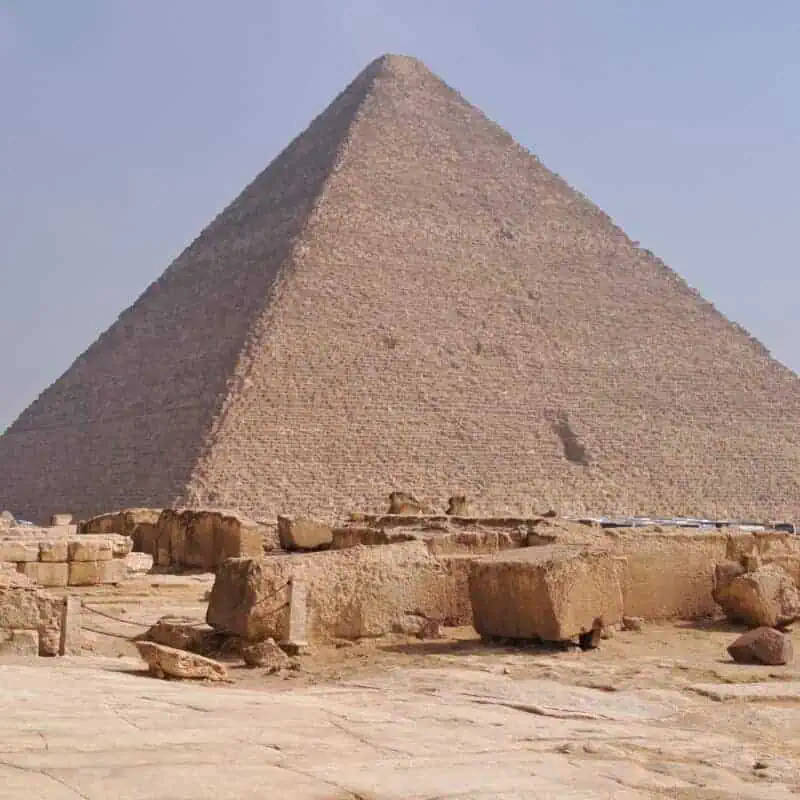 les pyramides de Gizeh