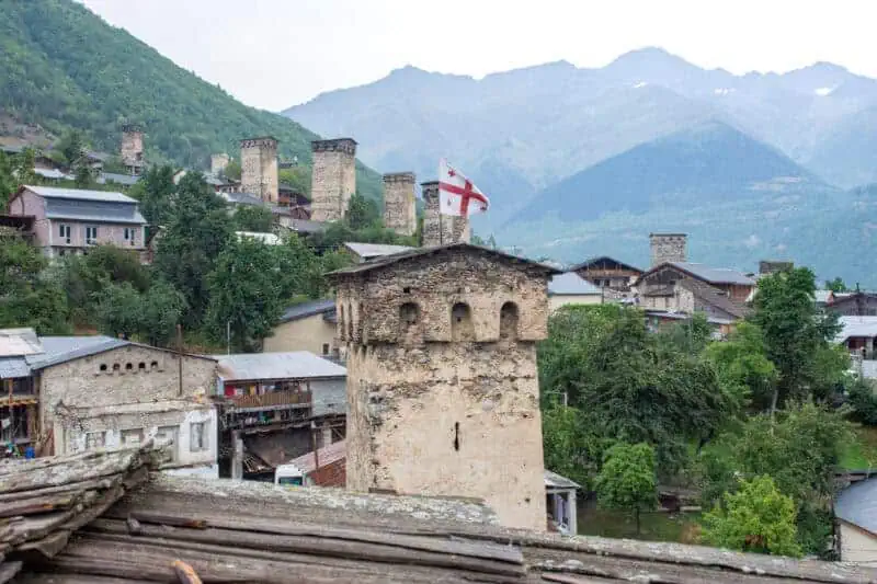 les tours de Mestia en Svanétie