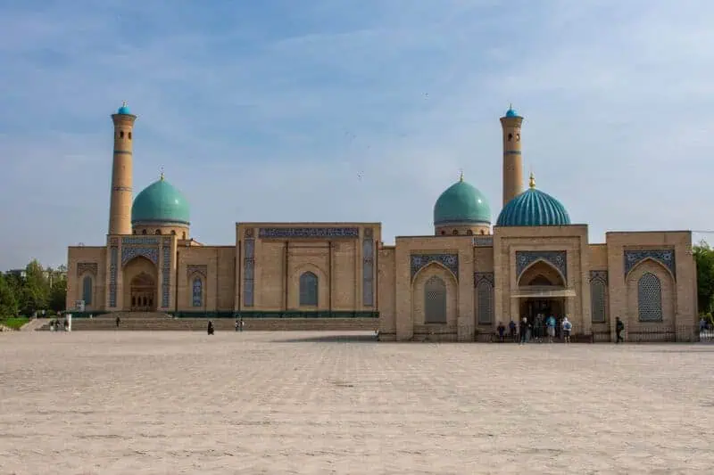 Le complexe Hazrat Imam 